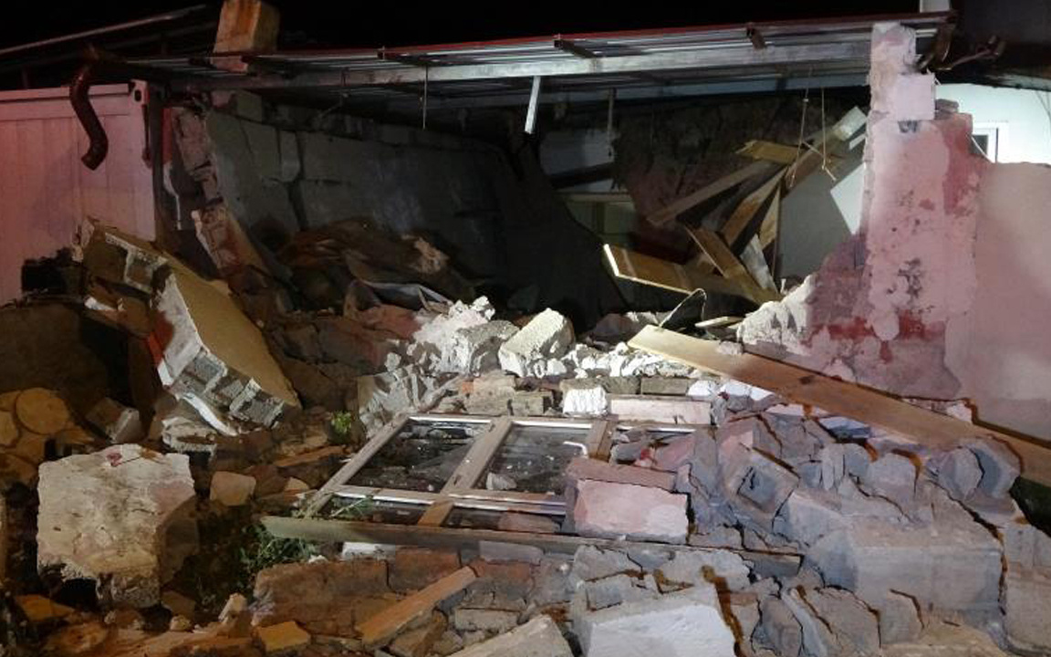 Kayseri�de mutfak tüpü bomba gibi patladı! Evin duvarları yıkıldı Kayseri�de mutfak tüpü bomba gibi patladı! Evin duvarları yıkıldı
