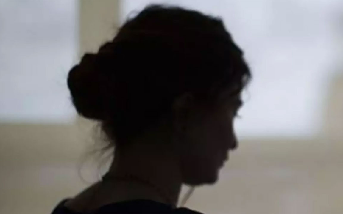 BU FOTO GALERİYE BAKIN 