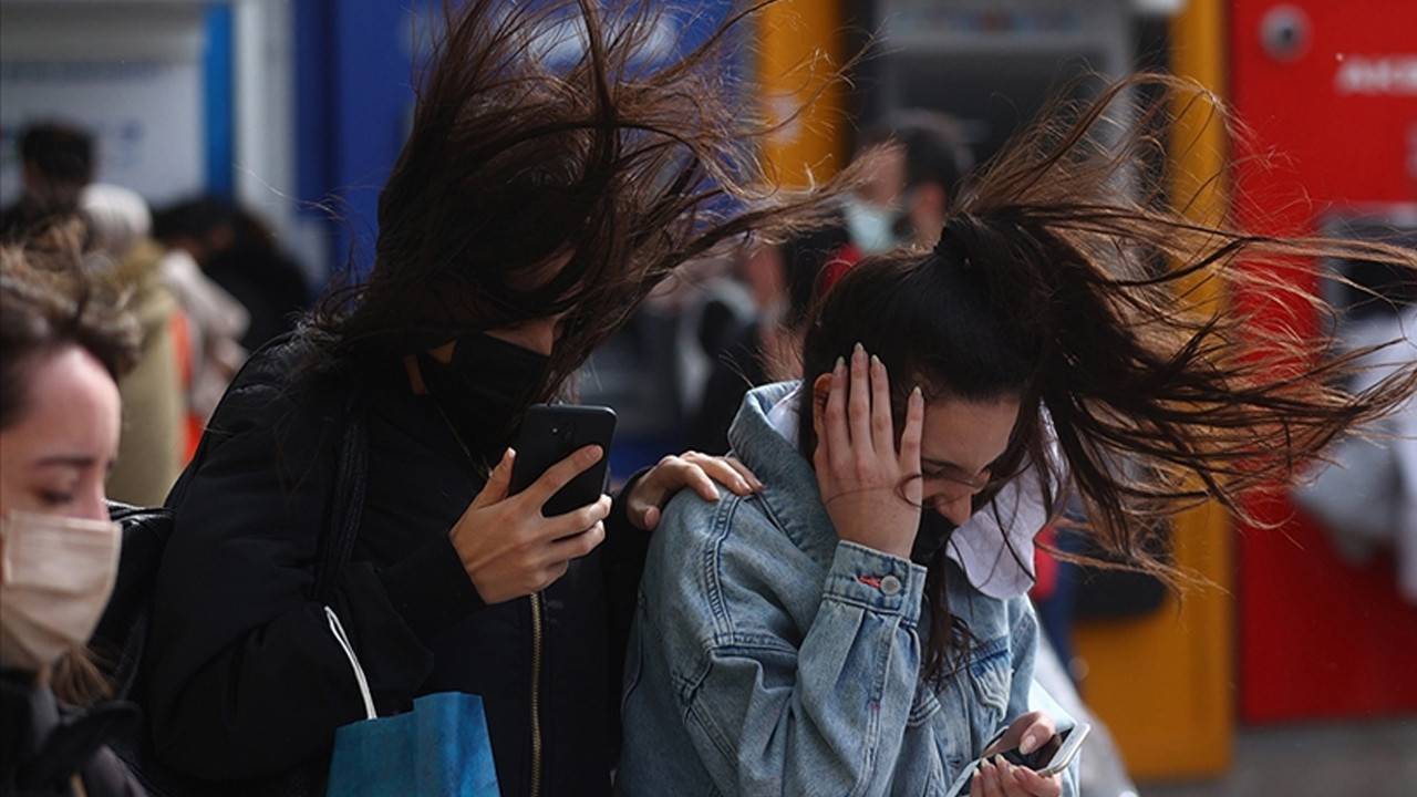 Ankara Valiliğinden kuvvetli rüzgar ve fırtına uyarısı