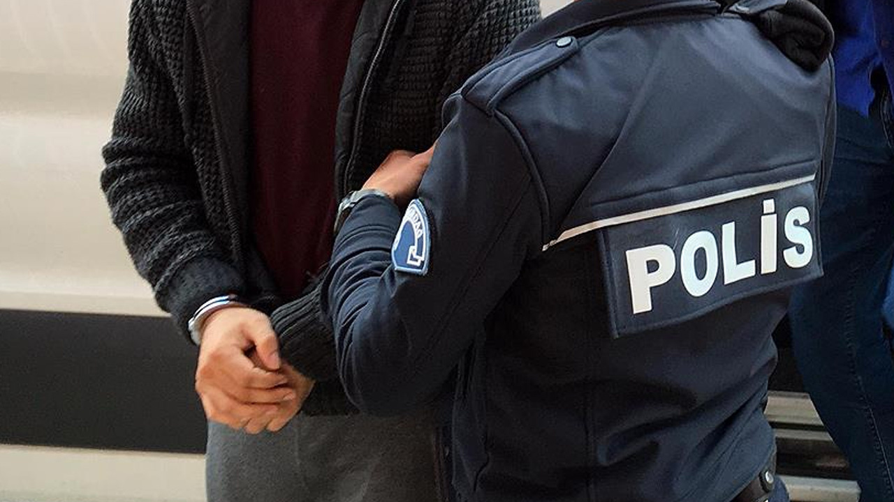 Esenyurt'ta kadın yolcuyu darbettiği öne sürülen taksici gözaltına alındı