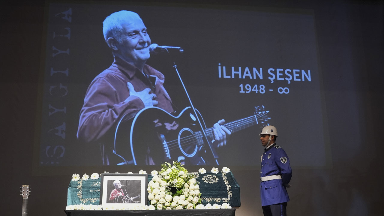 İlhan Şeşen'in cenazesi töreninde talihsiz olay! Eşi Arzu ve kızı Melis Şeşen konuştu