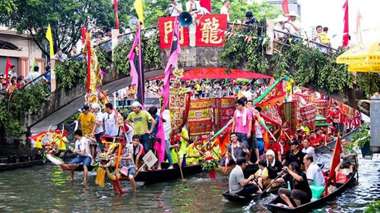 Çin'de Ejderha Kayığı Festivali tatilinde 653,7 milyon ülke içi seyahat yapıldı