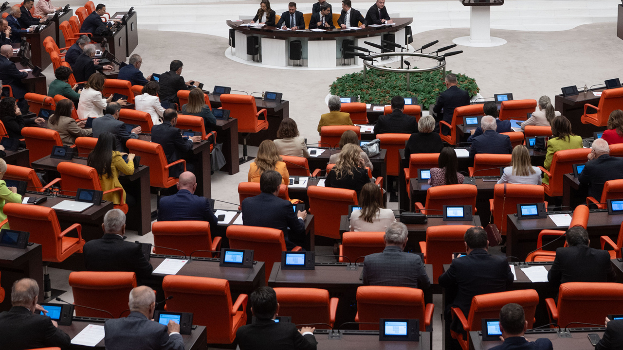 ORC en başarılı milletvekilleri anketi yaptı! 7 bölgede bakın hangi parti zirvede