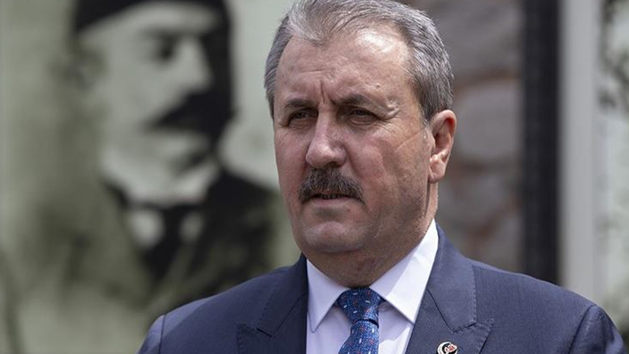 BBP lideri Mustafa Destici: "Lağım çukuru olan bu paçavrayı kapatmak yetmez..."