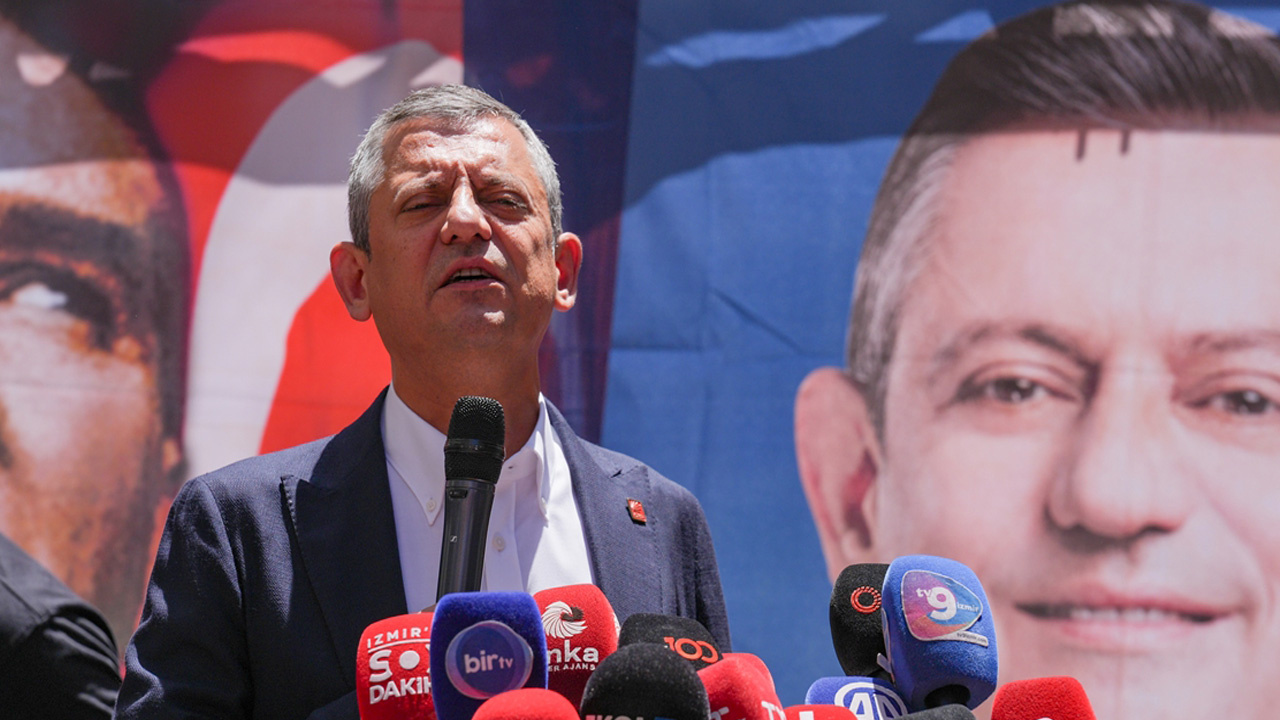 CHP lideri Özgür Özel yargıyı hedef aldı: İzmir Cumhuriyet Başsavcısı'na skandal tehdit