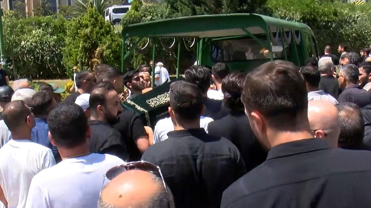 Kalp krizinden ölen Muhammed Yakut İstanbul'da toprağa verildi