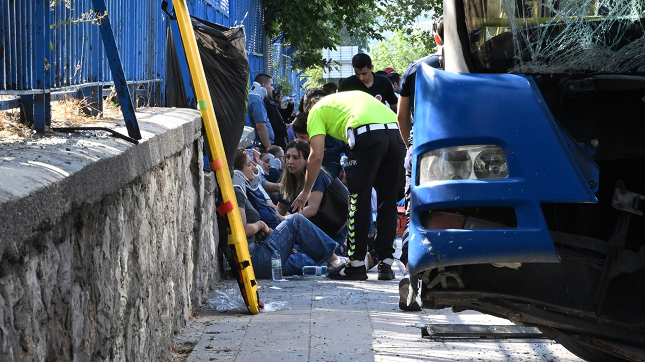Ankara'da can pazarı! Belediye otobüsü zincirleme kazaya karıştı