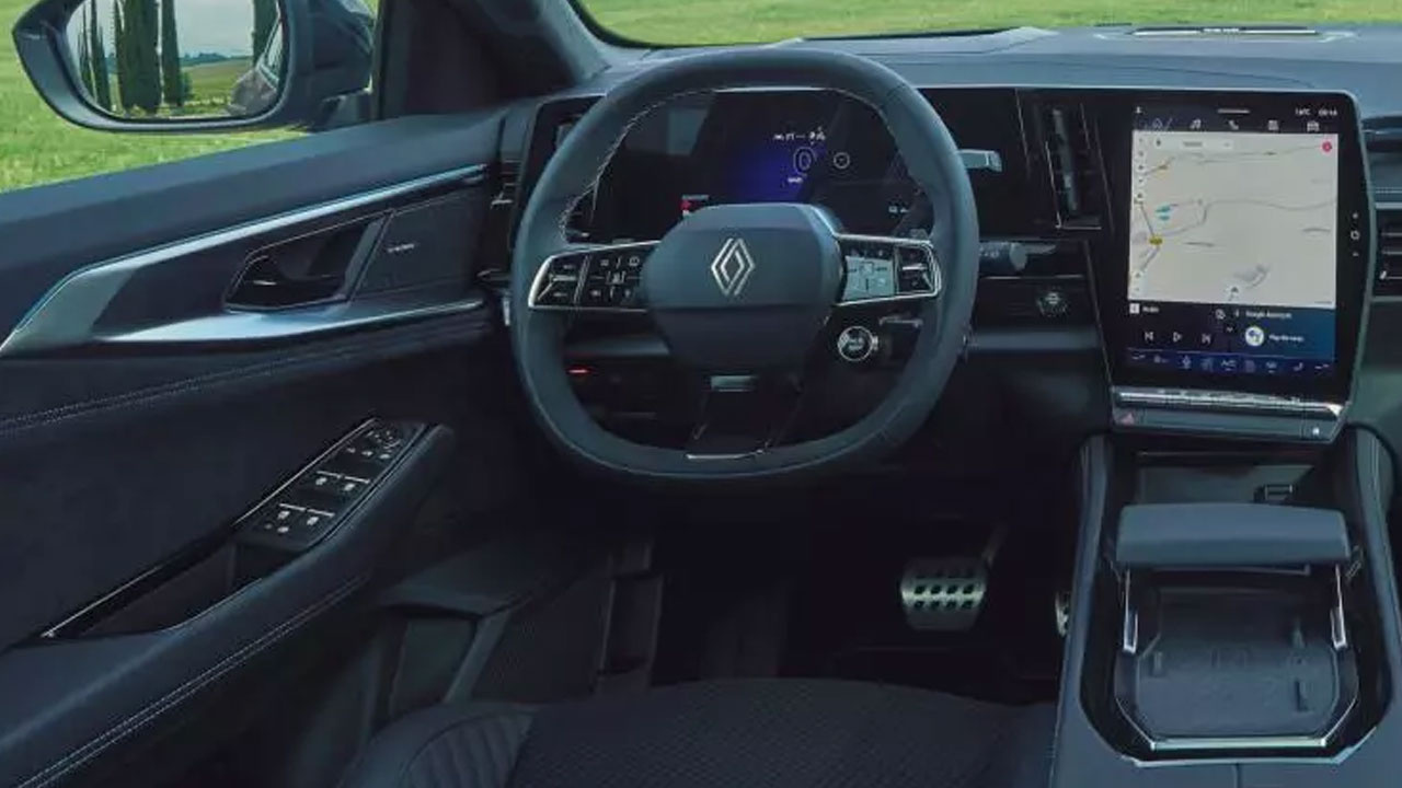 2026 Yeni Renault Austral Türkiye'ye geldi! İşte Türkiye'deki satış fiyatı