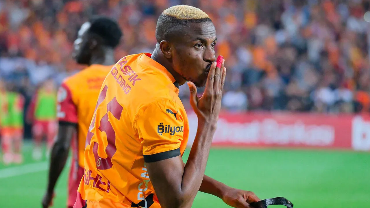 Napoli, Victor Osimhen'i kamp kadrosuna almadı