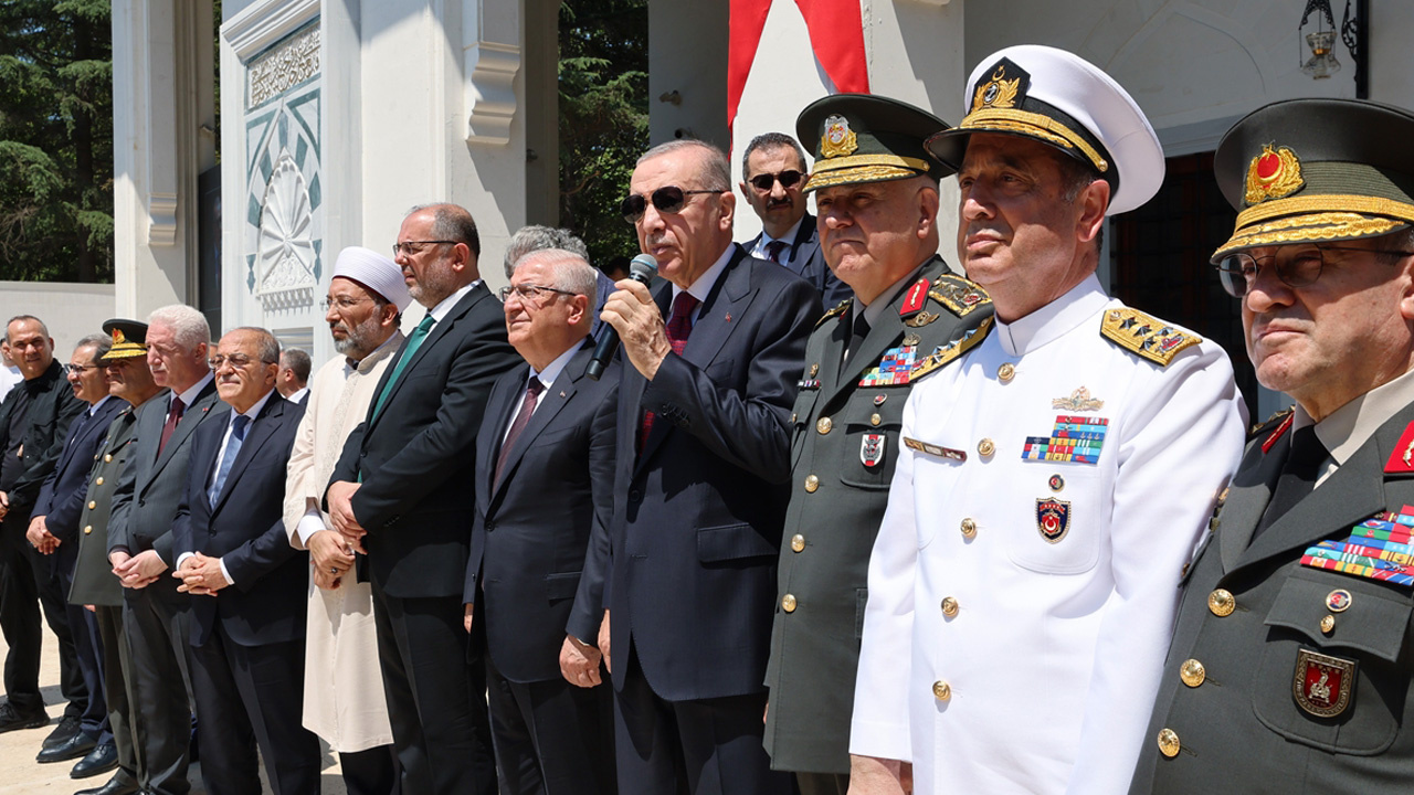 Cumhurbaşkanı Erdoğan, Milli Savunma Üniversitesi'ne bağlı birimlerdeki camilerin açılışını yaptı