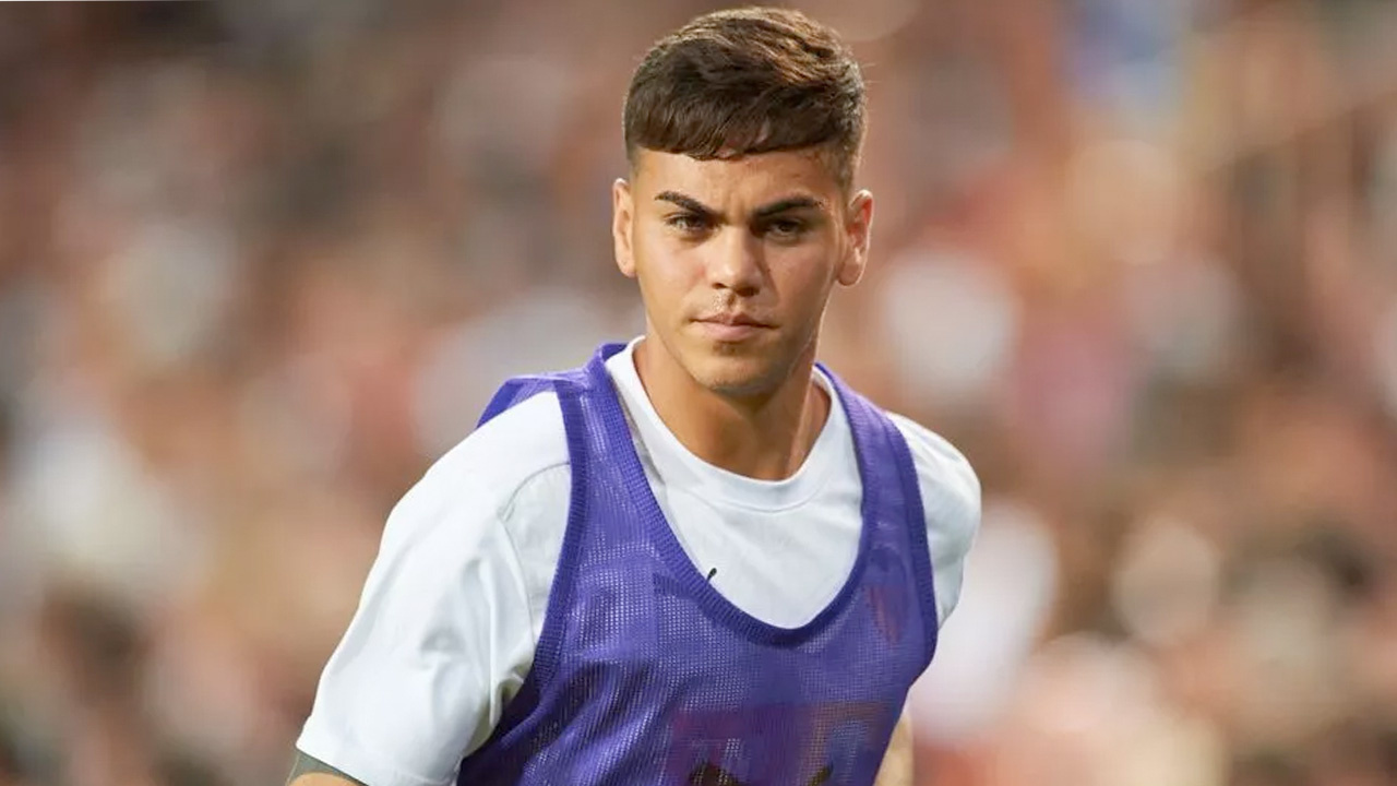 Benfica'dan orta sahaya tranfer Aston Villa'dan kiralandı