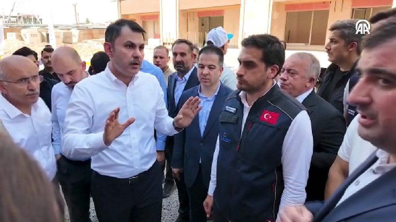 Bakan Kurum deprem bölgesinde müteahhitleri uyardı: "Toplantı yapmayın, iş yapın"