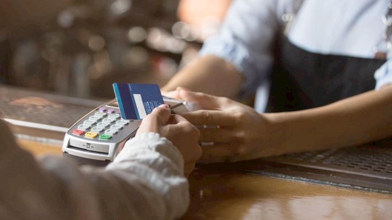 Merkez Bankası kredi kartı faiz oranlarını indirdi