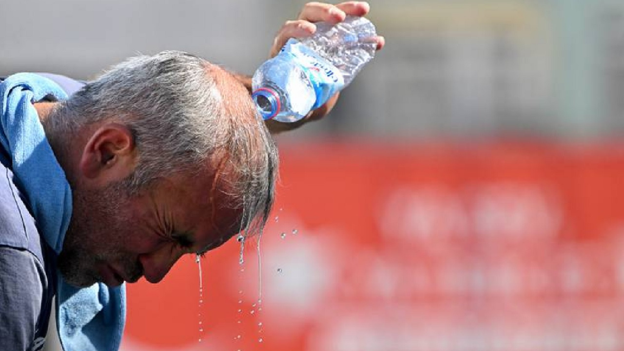 Sağlık Bakanlığından risk grubunda bulunanlara sıcak hava uyarısı