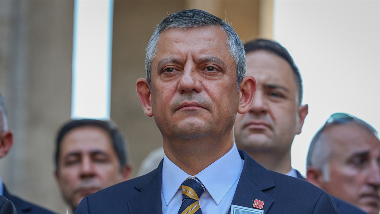 CHP'den Terörsüz Türkiye Komisyonu kararı bizzat Özgür Özel açıkladı