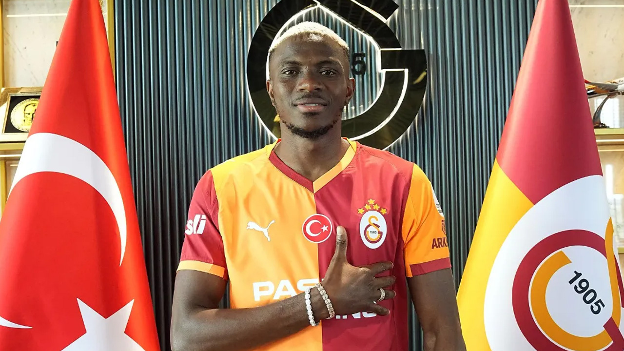 Galatasaray, Victor Osimhen'i resmen duyurdu