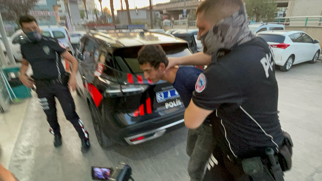 Şanlıurfa'da hastanede bıçaklı saldırı! Başhekim yardımcısı ve güvenlik görevlisi bıçaklandı