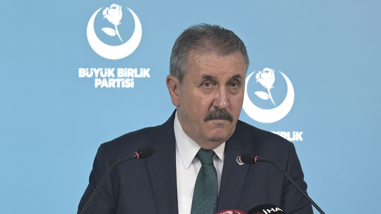 Destici'den ABD'nin Türkiye'ye getirdiği yeni gümrük vergisi oranına tepki