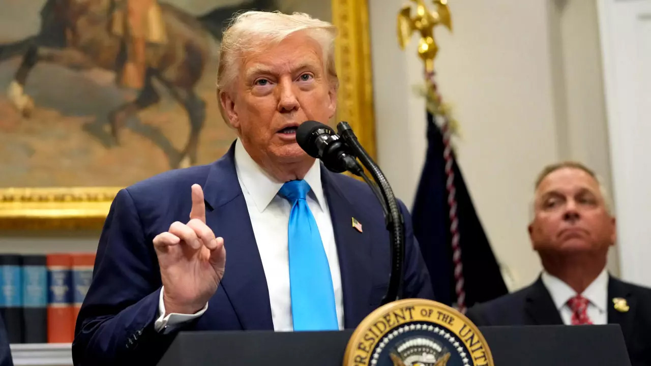 Dünya diken üstünde! Trump'dan nükleer denizaltı emri, Rusya'ya yakın bölgeye konuşlanacak