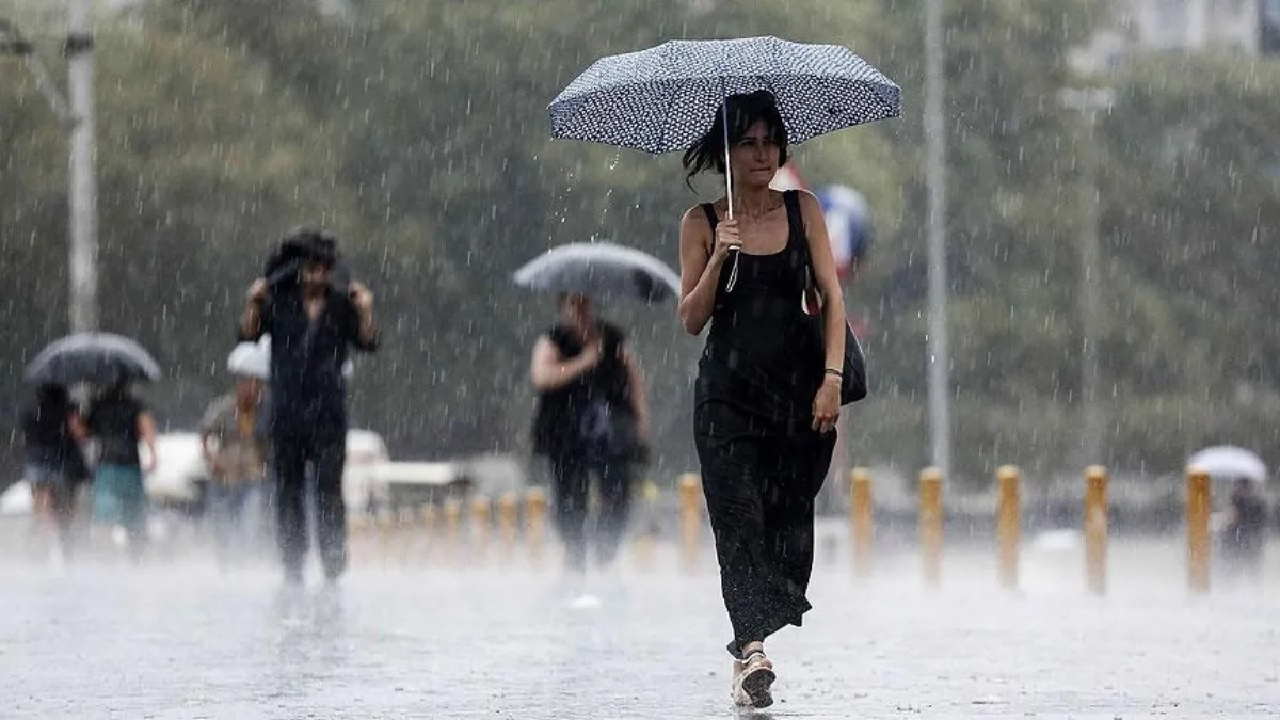 Kavurucu sıcaklara mola! Meteoroloji sağanak uyarısı yaptı...