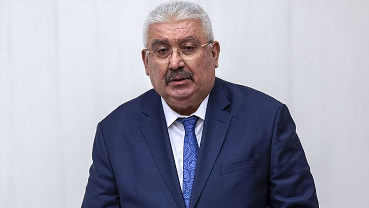 Semih Yalçın, Müsavat Dervişoğlu'na 'akıllı ol' deyip saydırdı: Pavyon kabadayısı kılıklı...