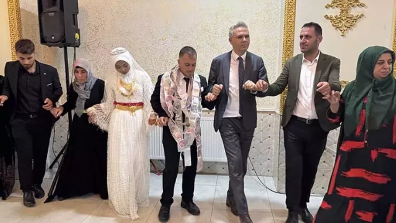 Aşkları sınır tanımadı! Endonezya'dan Hakkari'ye gelin geldi