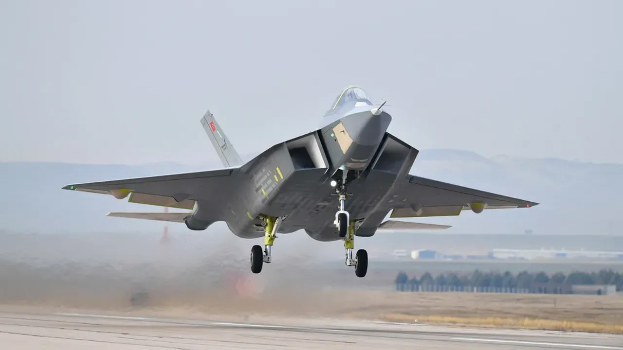 KAAN savaş uçağı F35'e rakip oluyor! ABD'den çok çarpıcı Türkiye yorumu