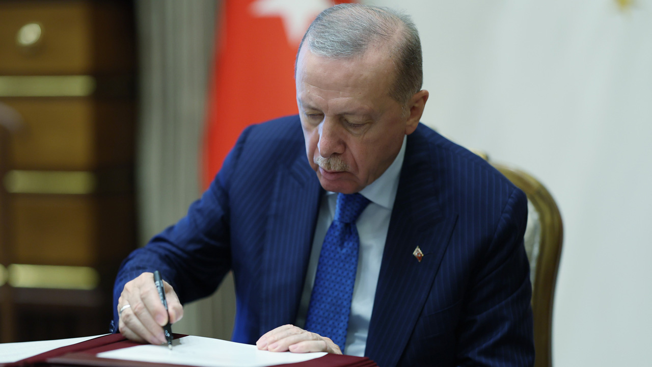 Cumhurbaşkanı Erdoğan'dan şehit ve gazi ailelerine mektup