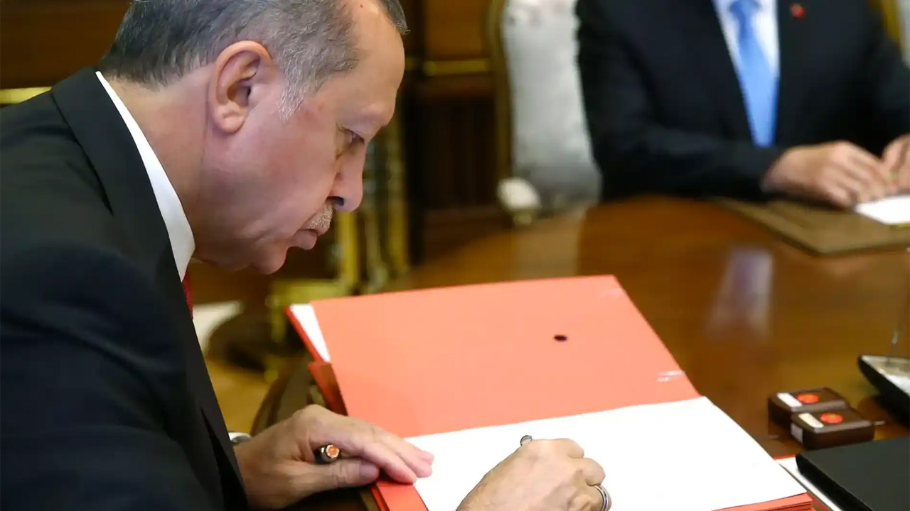 Cumhurbaşkanı Erdoğan imzaladı! Yatırım hazırlığı genelgesi kapsamında yeni projeler alınmayacak