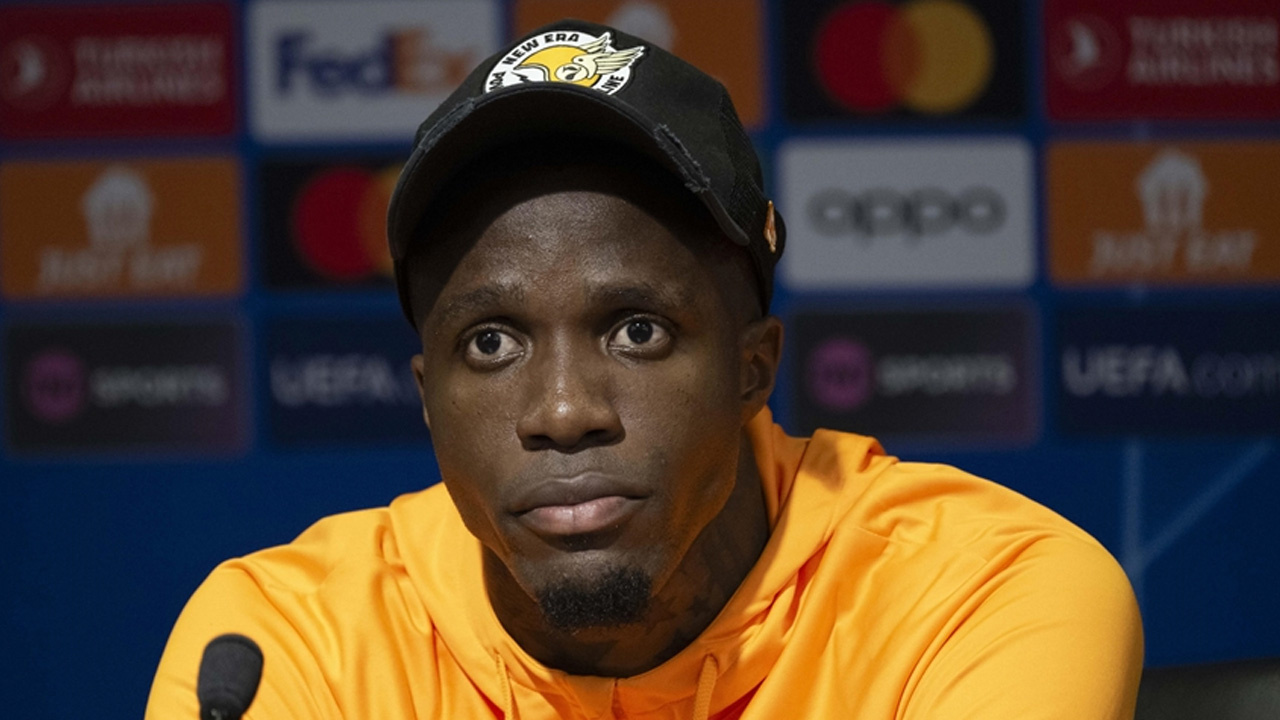 Wilfried Zaha tepkilere dayanamadı! "Galatasaray hakkında konuşacağım"