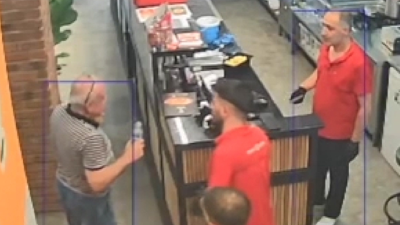 Döner ustası müşterinin hayatını kurtardı: O anlar kamerada
