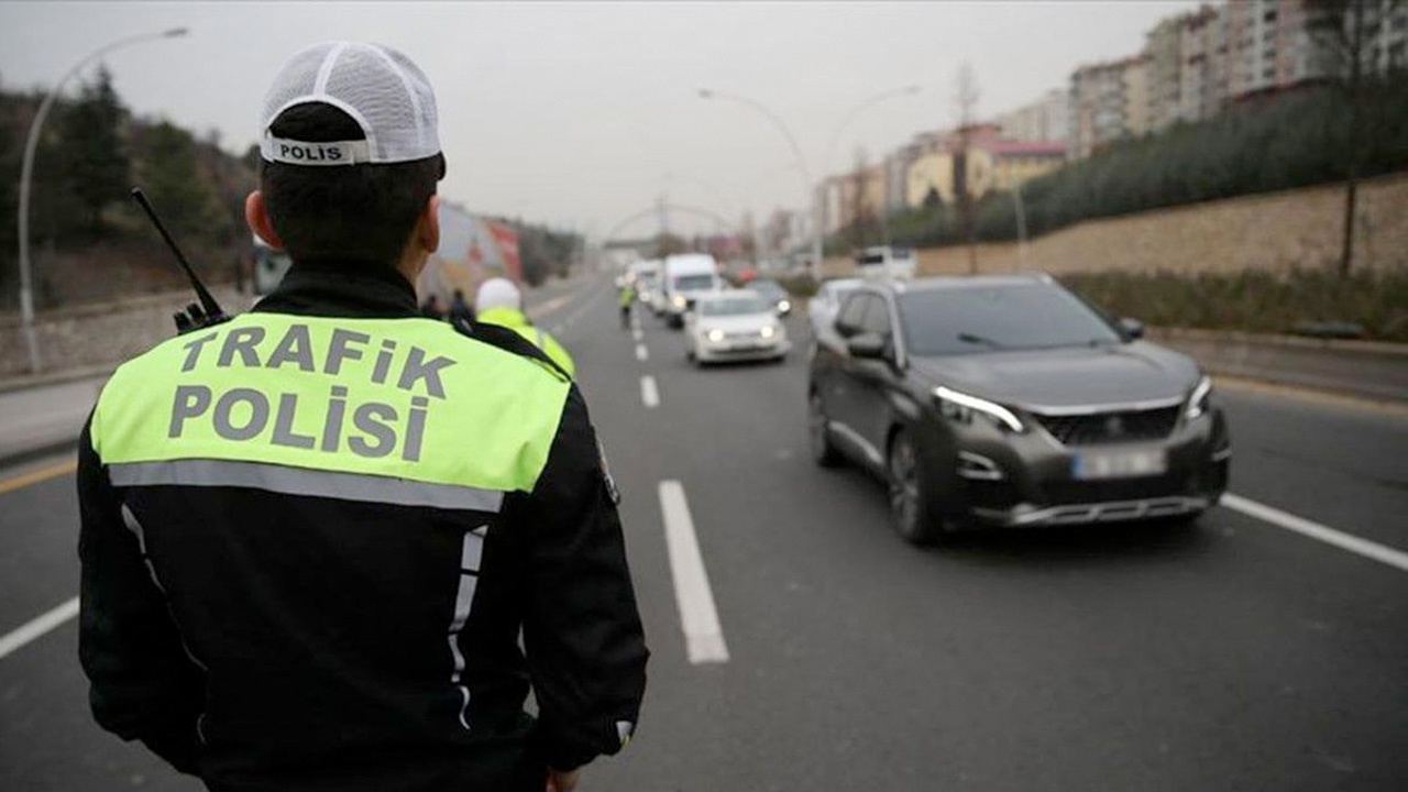 Hız sınır bölgeleri ve eski trafik levhaları değişiyor genelge Resmi Gazete'de yayımlandı