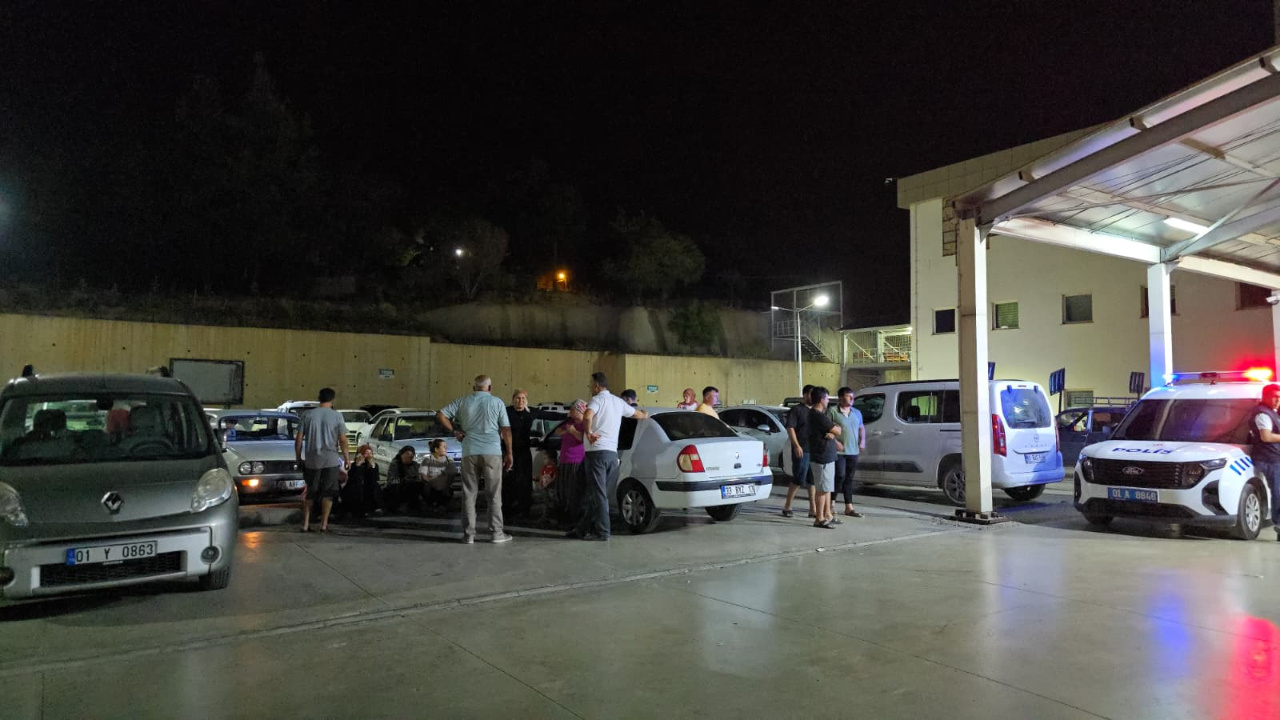 Adana’da feci kaza: 1’i çocuk 5 kişi yaşamını yitirdi