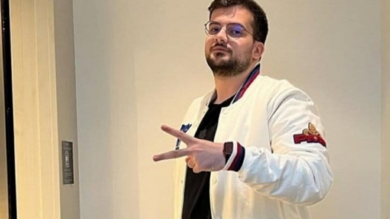 Jrokez lakaplı yayıncı Oğuzhan Dalgakıran son yolculuğuna uğurlandı