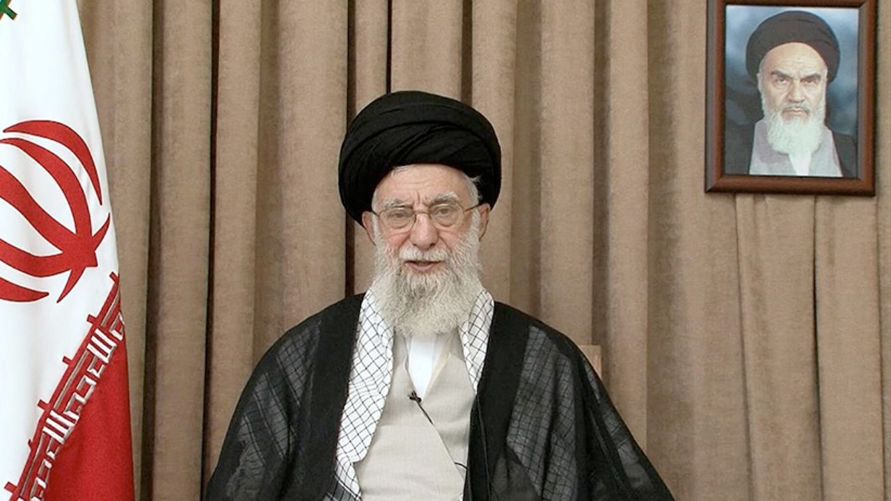 İran dili lideri Ali Hamaney'den ABD'ye: Teslim olmayacağız
