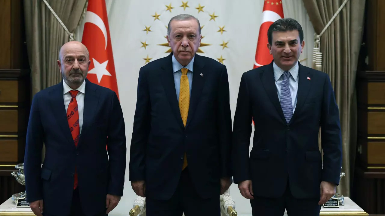 Cumhurbaşkanı Erdoğan, OYAK yöneticilerini kabul etti