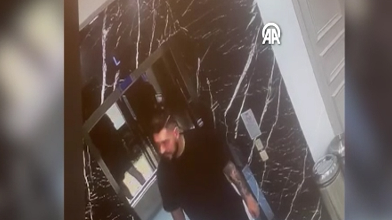 İstanbul Boğazı'ndaki yarışmada kayboldu! Rus yüzücünün oteldeki görüntüleri ortaya çıktı