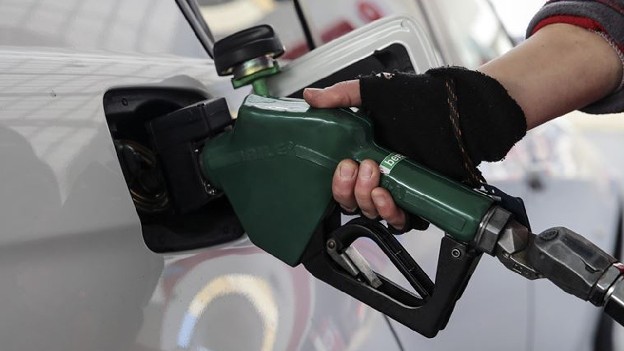 Benzin sonrası motorine zam geliyor! Depoları fulleyin, gece yarısı zamlı fiyat geçerli olacak