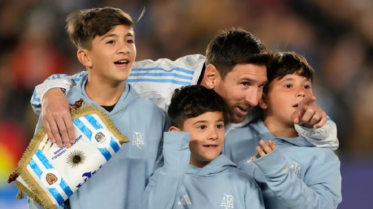 Son iç saha maçı olabilir! Messi'nin gözyaşları sel oldu aktı...
