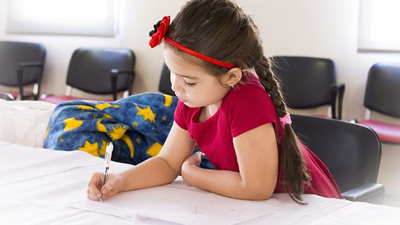 Özel okul ücretleri artık böyle belirlenecek! Yeni formül Resmi Gazete'de yayımlandı