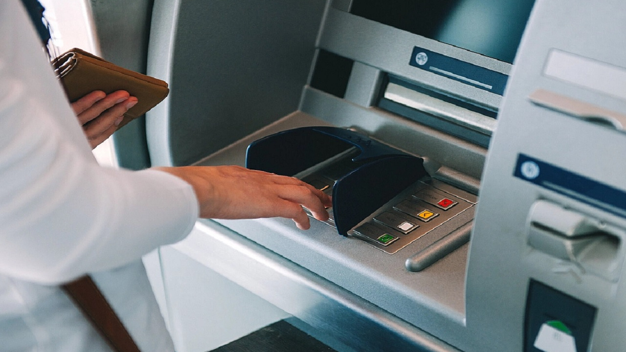 ATM'ye giden boş geliyor! Kısıtlama dönemi başladı...