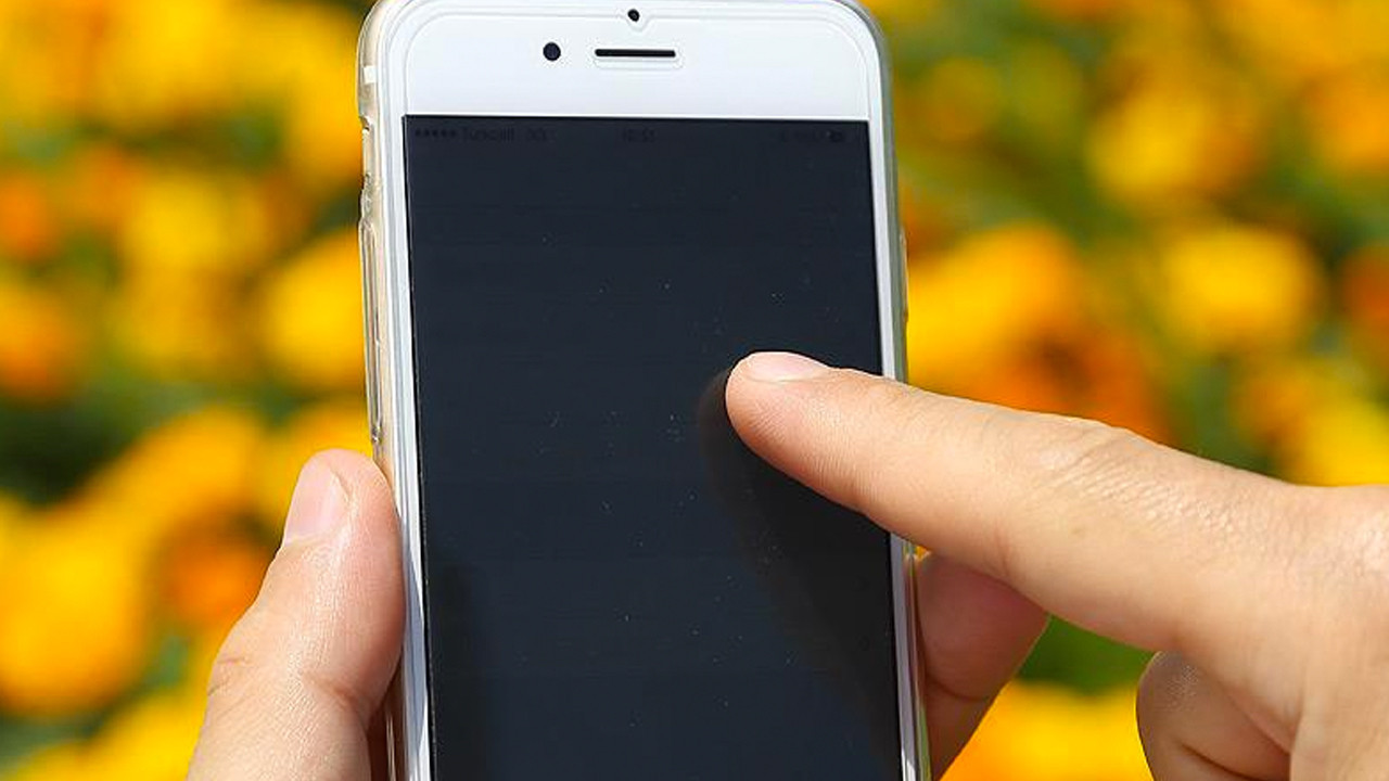 2026'dan itibaren okullarda akıllı telefon yasaklanacak