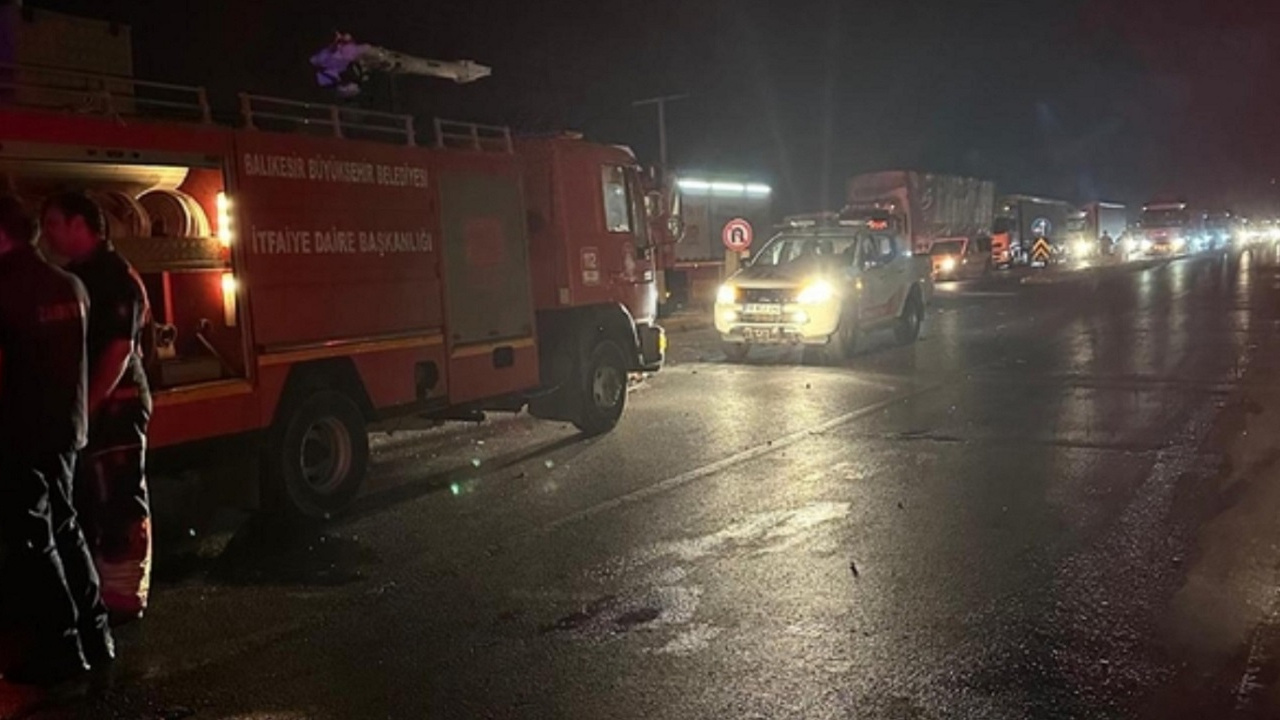 Balıkesir'de korkunç kaza! 1 ölü, 2 ağır yaralı