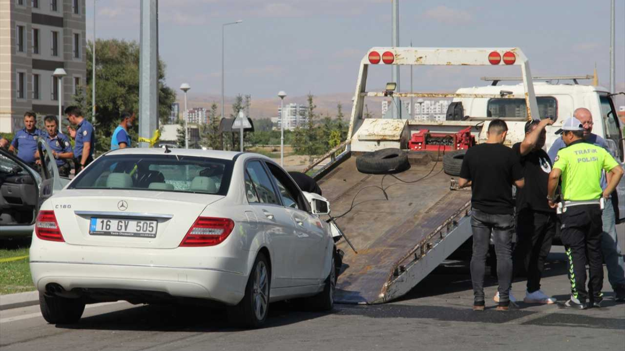 Kayseri'de can pazarı! 2 Ölü, 3 yaralı...