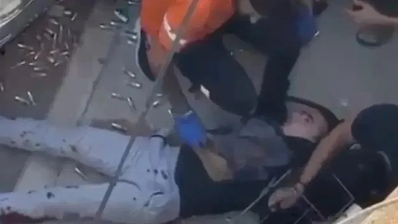 İzmir canisinin telefonundan çıkanlar şok etti! Babasıyla ateş talimi yapmış