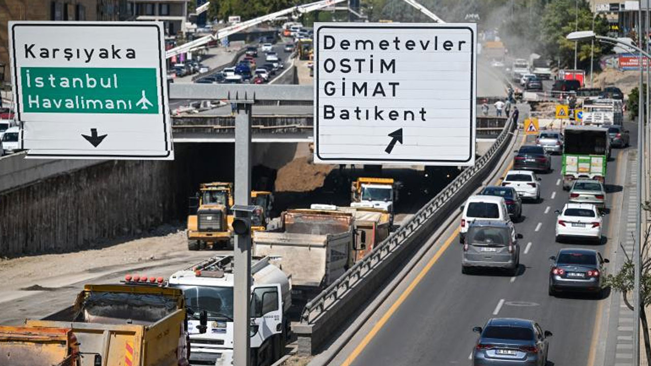Ankara'da bitmeyen yol çalışması trafiği kilitledi