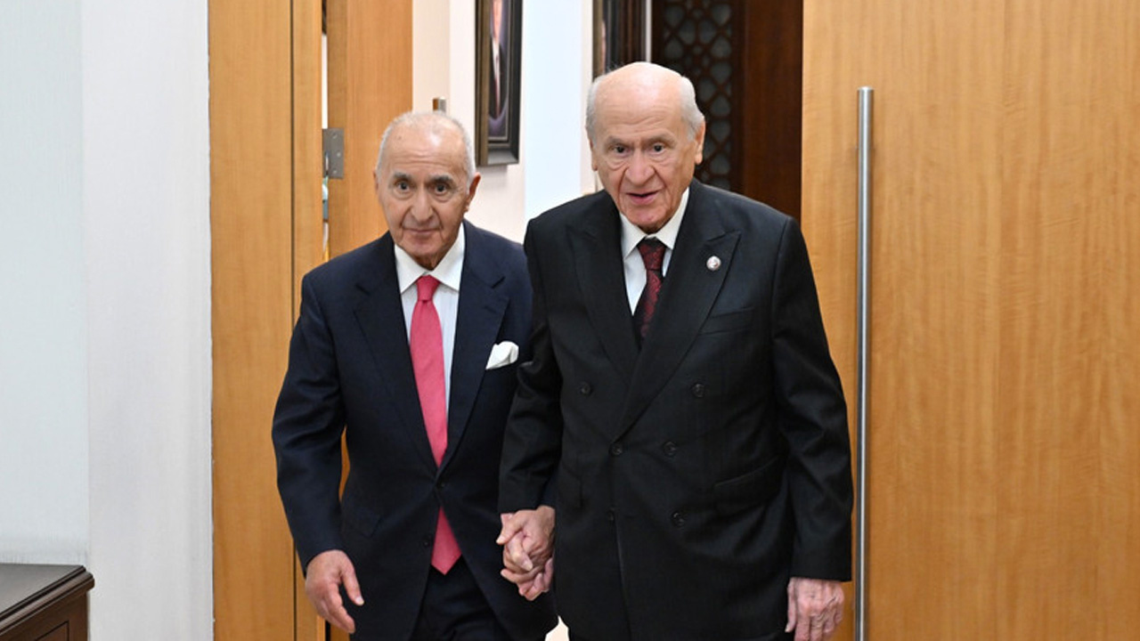 O ziyaretler boşuna değilmiş! Hikmet Çetin Bahçeli'ye MHP-CHP koalisyonu önermiş