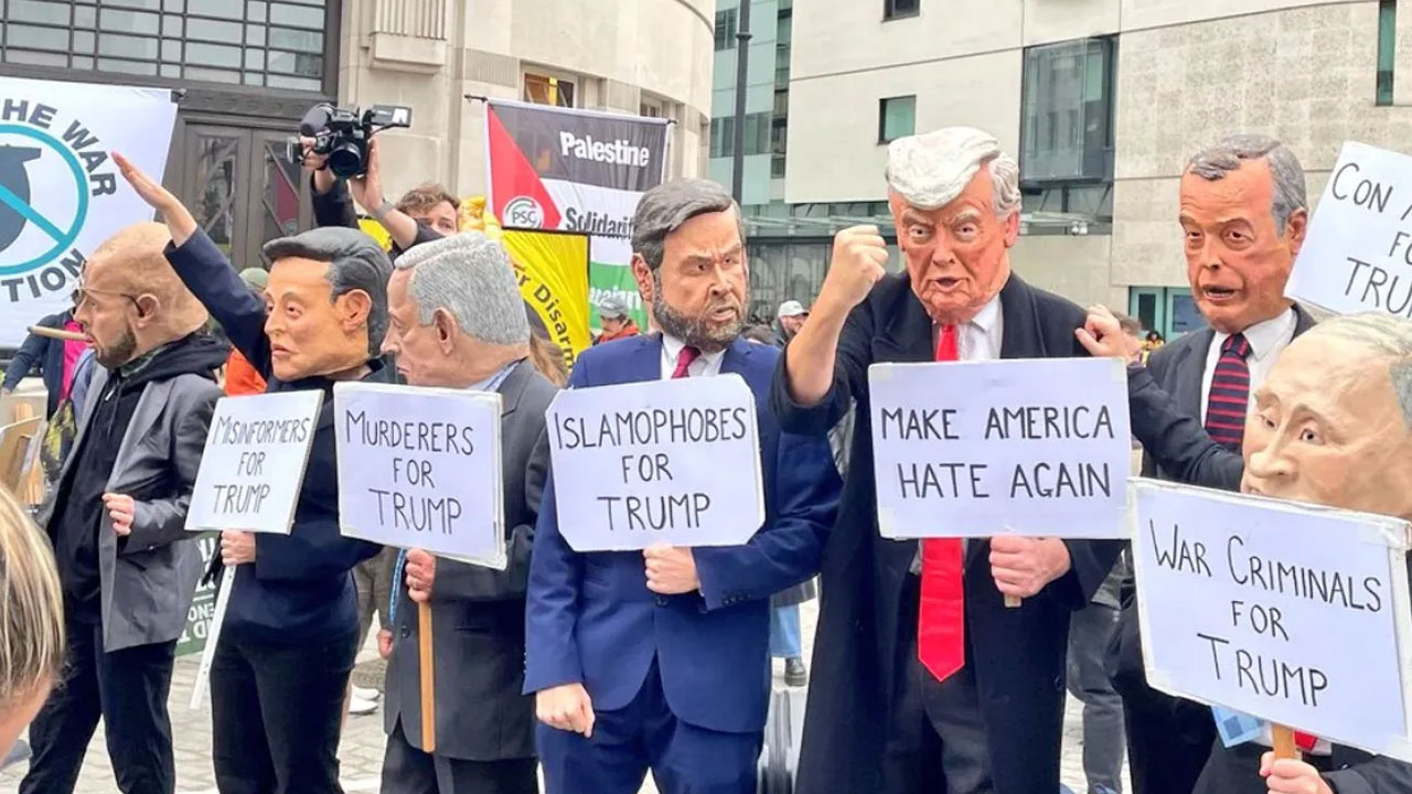 ABD Başkanı Donald Trump, Londra'da protesto edildi