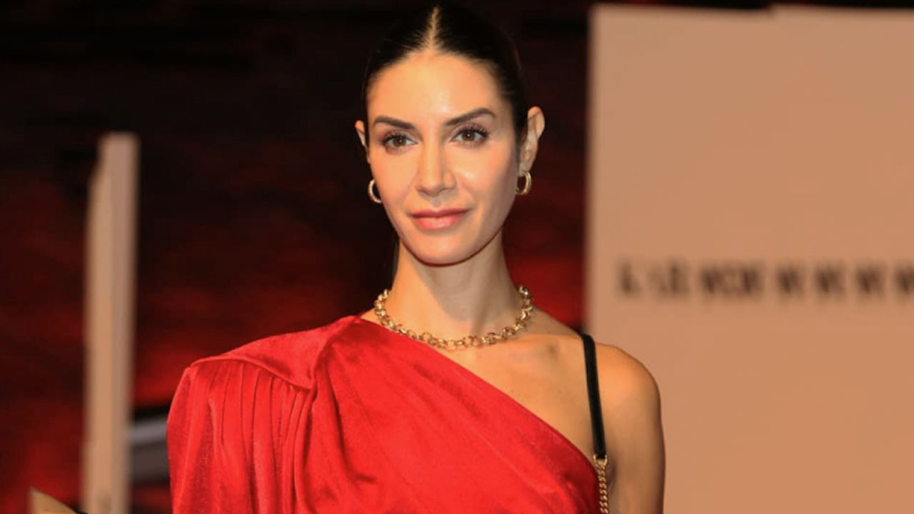 Cem Yılmaz'ın eski eşi Ahu Yağtu yere yığıldı, apar topar hastaneye kaldırıldı!