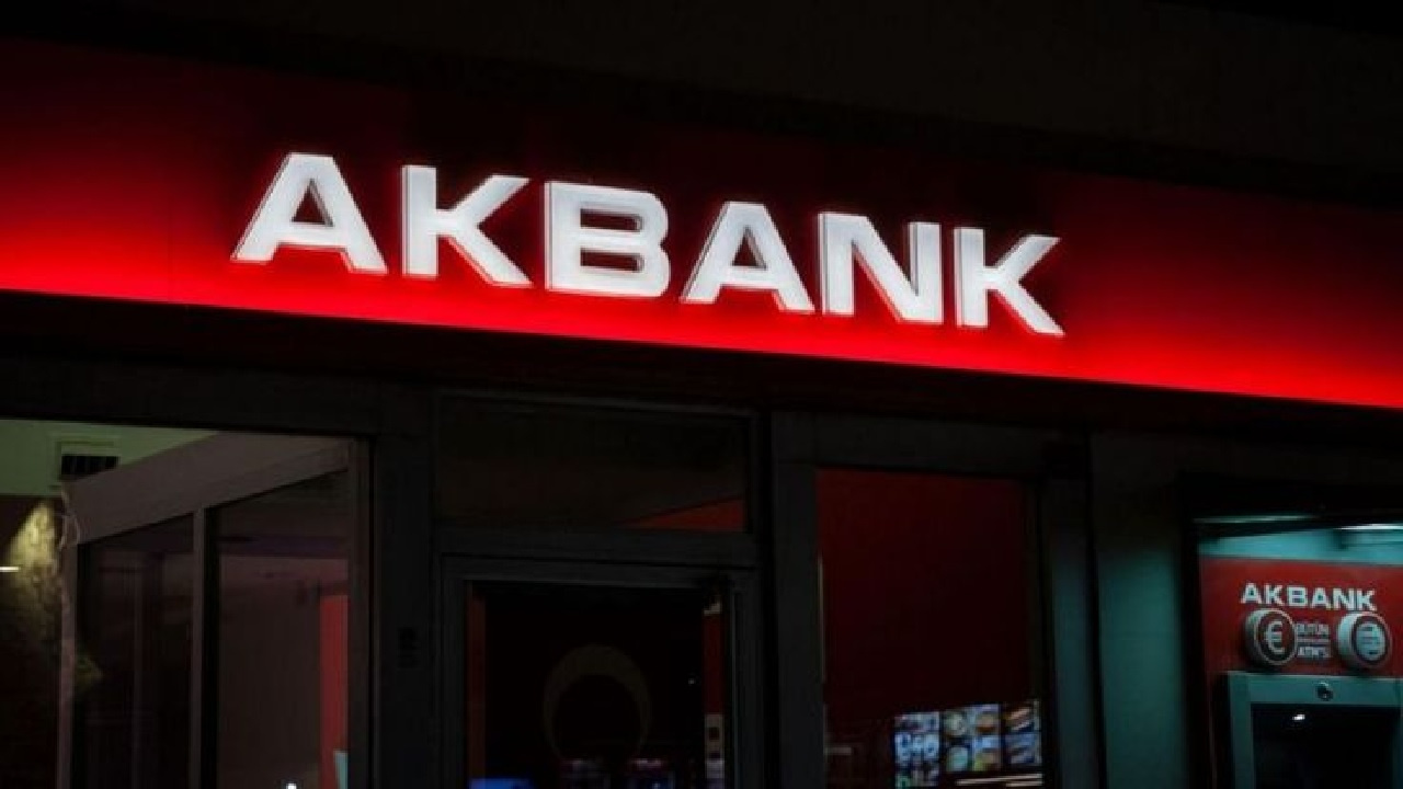 Akbank'ta yeni dönem! Kredi değerlendirme süreci artık dijital ortamda